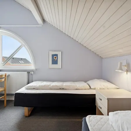 Appartement Aldora - 2-3km From The Sea By Interhome