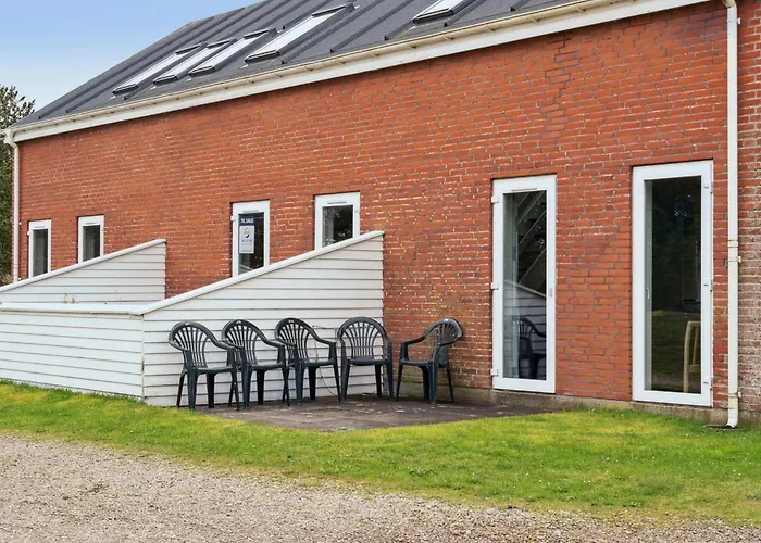 Aldora - 2-3km From The Sea By Interhome Apartman *