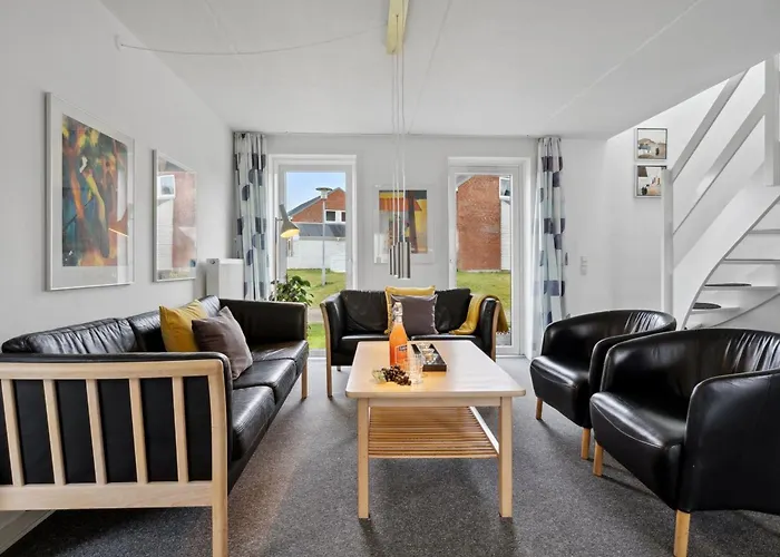 Aldora - 2-3km From The Sea By Interhome *